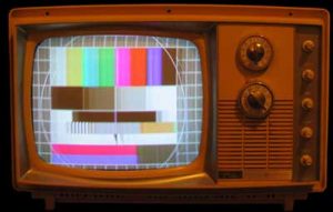 تاریخچه تلویزیون - اولین تلویزیون رنگی