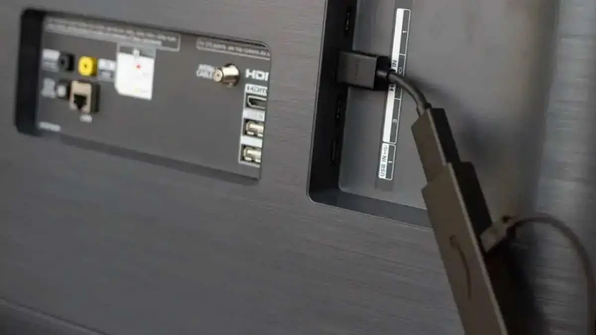 ۵ کاربرد پورت USB تلویزیون